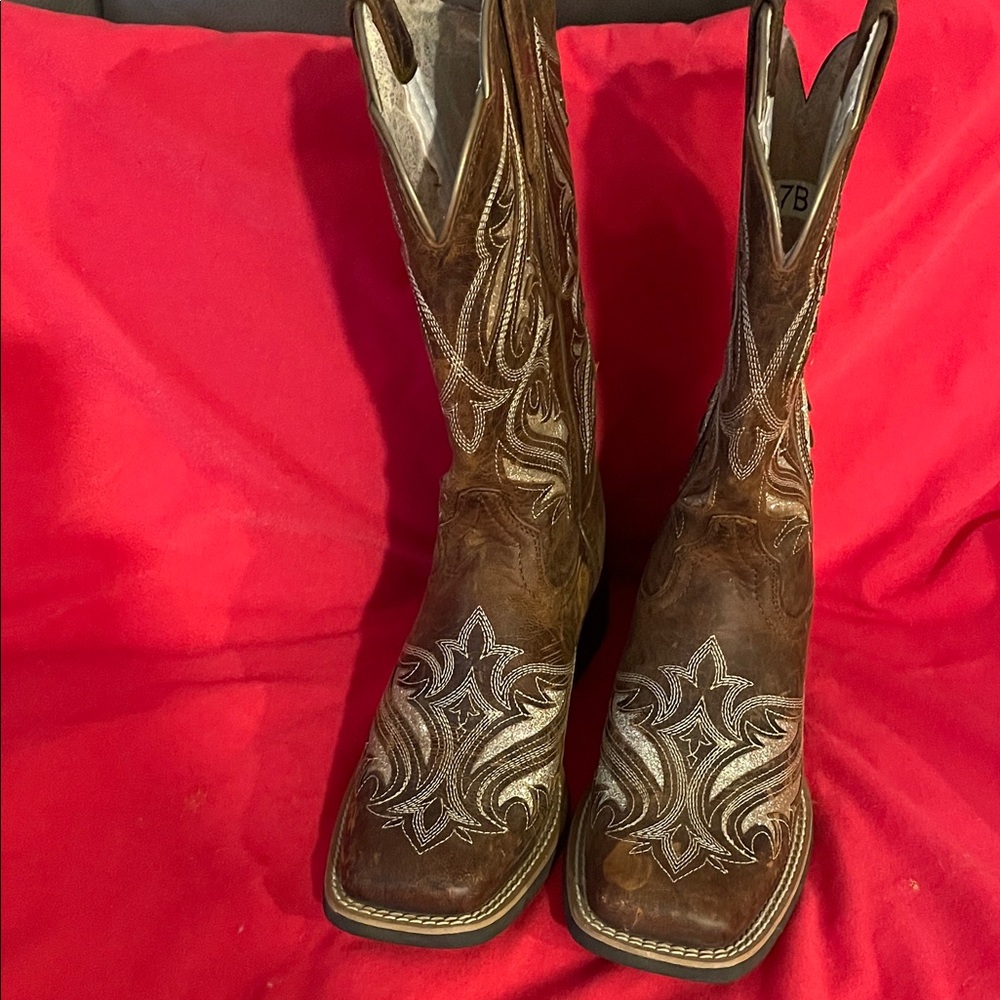 Stylish Brown Embroidered Heeled Boots